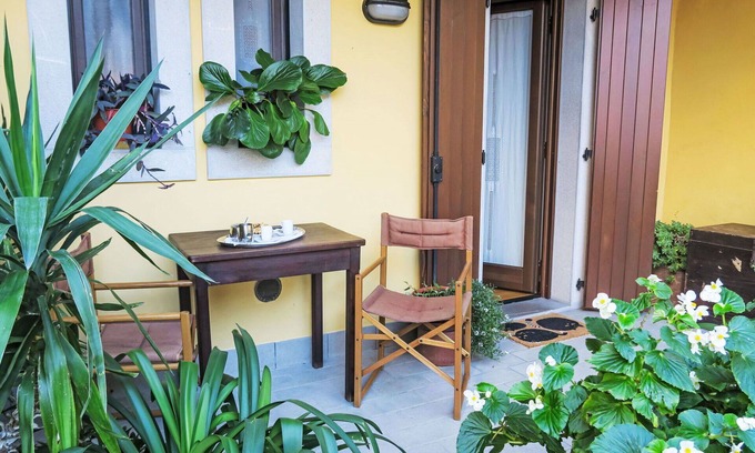 Cividale del Friuli Apartamento | Acogedor apartamento para 2 personas con TV, terraza y aparcamiento