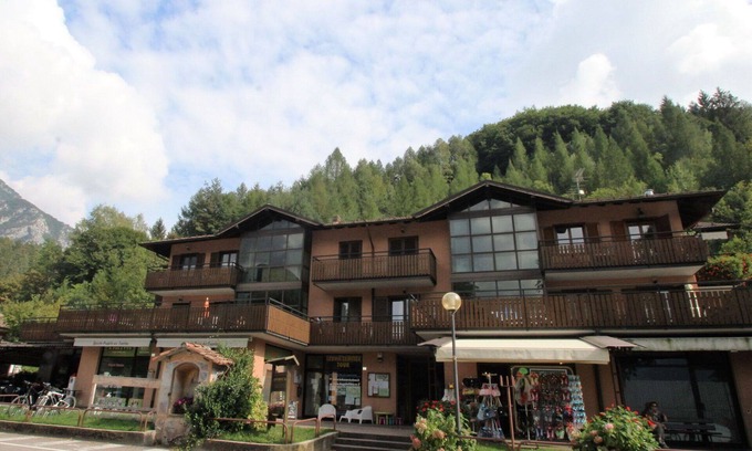 Molina di Ledro Apartamento | Acogedor apartamento para 5 personas con WIFI, TV, terraza, mascotas permitida y aparcamiento