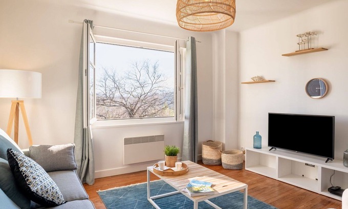 Guethary Apartamento | Precioso apartamento para 2 personas con WIFI, TV y aparcamiento