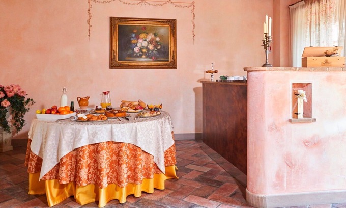 San Brizio Apartamento | Hermoso apartamento para 2 personas con WIFI, piscina, TV, balcón y aparcamiento, cerca de Spoleto