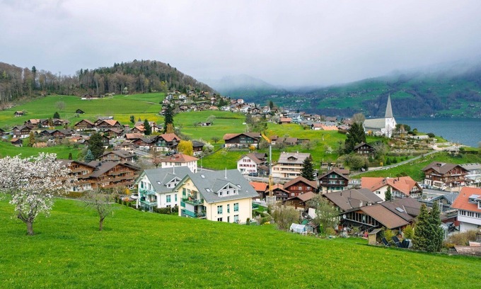 Faulensee Apartamento | Cosy apartment for 2 people with WIFI, balcony and parking