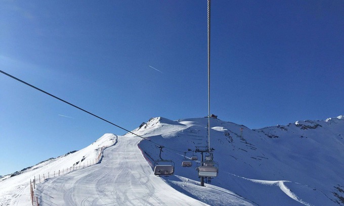 Bormio Apartamento | Cosy apartment for 5 guests with WIFI, hot tub, TV, balcony and pets allowed