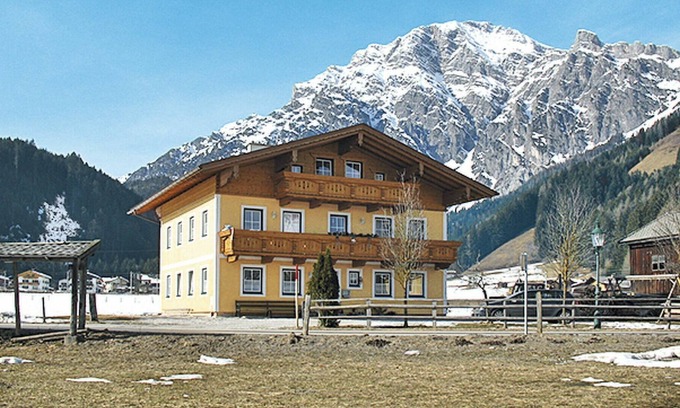 Leogang Apartamento | Precioso apartamento para 6 personas con WIFI, piscina, TV, terraza y aparcamiento