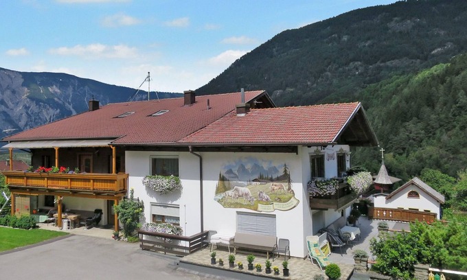 Sautens Apartamento | Acogedor apartamento para 6 personas con WIFI, TV, terraza, mascotas permitida y aparcamiento