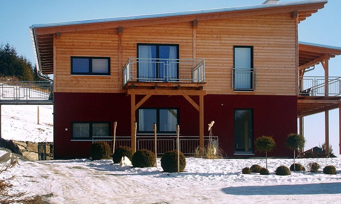 Sankt Urban Apartamento | Acogedor apartamento para 6 personas con WIFI, TV, terraza, mascotas permitida y aparcamiento