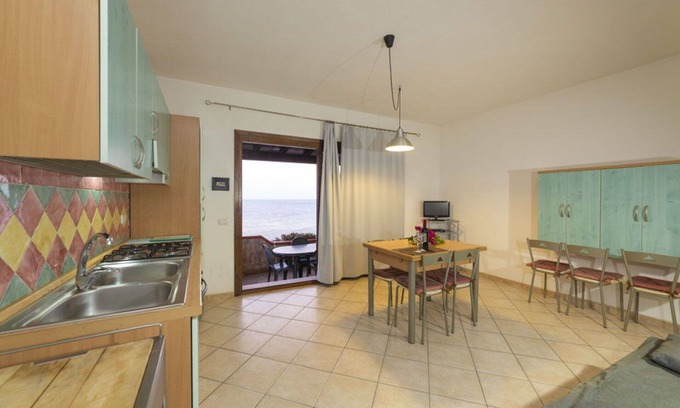 Villaputzu Villa | Hermoso apartamento en villa para 8 personas con A/C, TV y aparcamiento