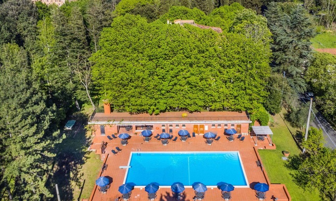 San Vivaldo Villa | Precioso apartamento en villa para 8 personas con WIFI, piscina, TV, terraza y mascotas permitida