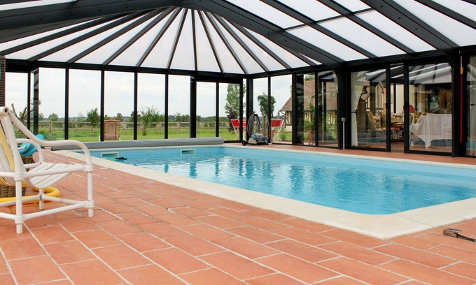 Corbon Casa | Hermoso apartamento en villa con piscina, WIFI, TV, patio, mascotas permitida y aparcamiento