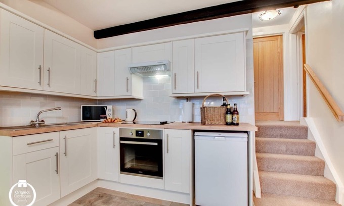 Sandsend Apartamento | Cosy Beachside Apartment, Spectacular Views in Picturesque Village.