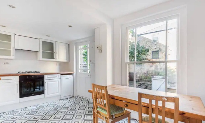 Prince's Apartamento | Cosy & Central 3BD Apartment - Kennington