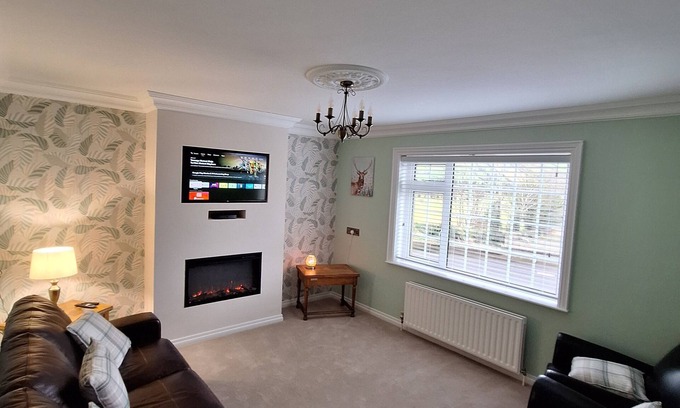 Glenariff Casa | Cosy comfortable modern bungalow surrounded by the stunning views of Glenriffe