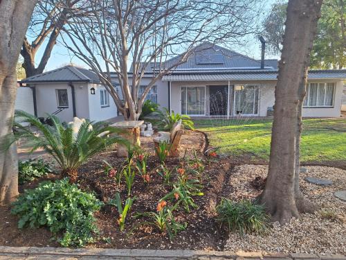 Parys Casa | Cosy Cottage on Boom - Loadshedding Friendly