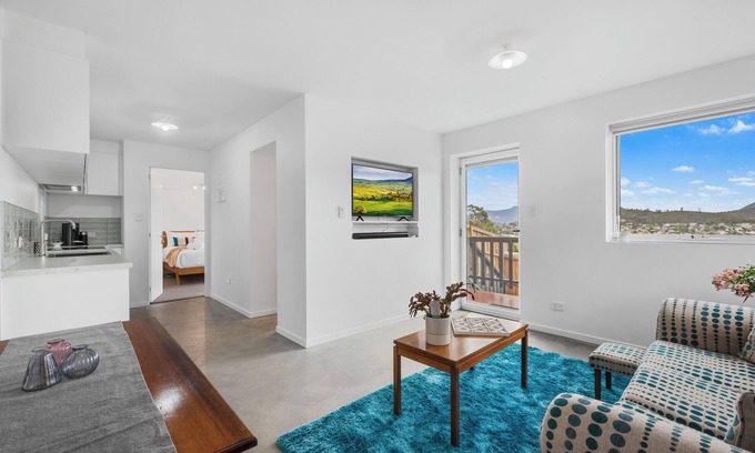 Lindisfarne Apartamento | Cosy Cottesloe - 2 Bedroom Unit - Free Parking - Lindisfarne