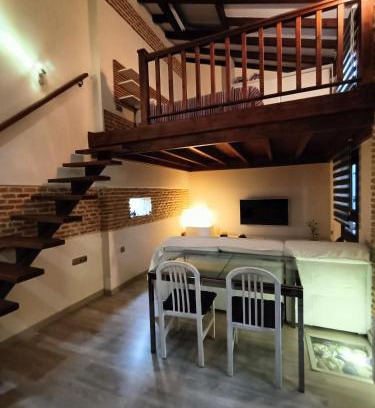 San Julian Casa | COSY DOUBLE ROOM + PRIVATE BATHROOM SEVILLA CENTER