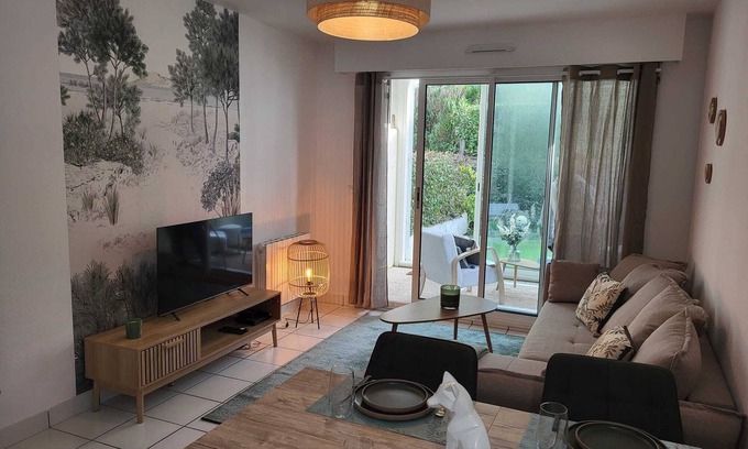 Saint-Palais-sur-Mer Apartamento | Cosy ground floor apartment for 4 to 6 people by the sea