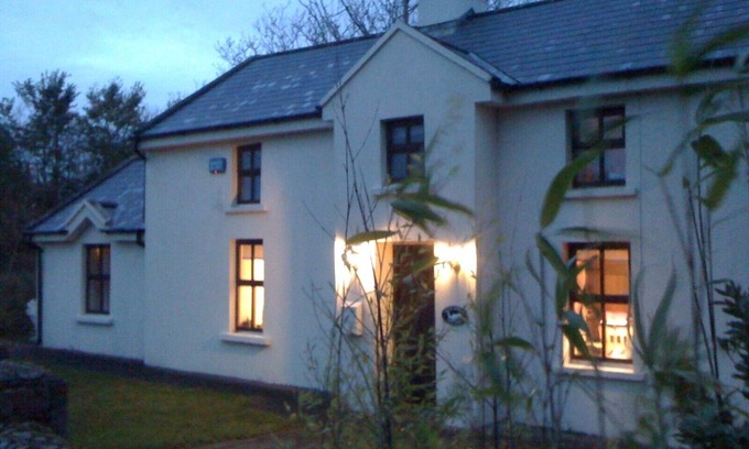 Baldwinstown Cabaña | Wexford casa de vacaciones independiente grandes jardines privados, cerca de la playa para 6 personas