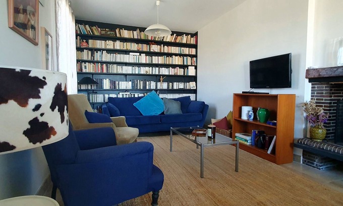 Agon-Coutainville Casa | Cosy house for 4 people with enclosed garden, open view 1 km from the sea