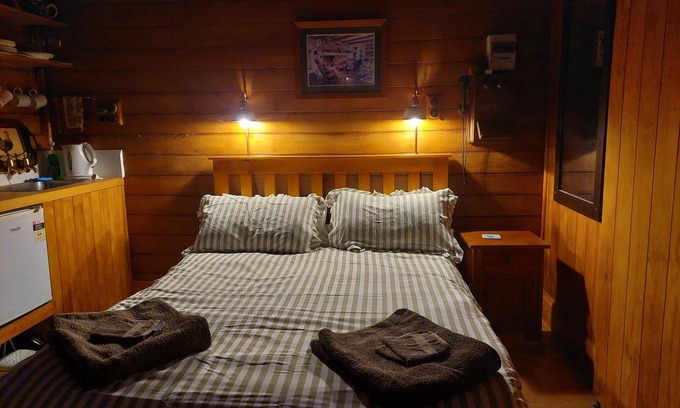 Canterbury Cabina | Cosy insulated Cabin 30 km from Christchurch Airport. 3 nights minimum stay $300