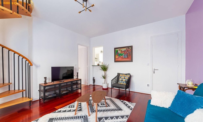 Creil Apartamento | Cosy Modern Apartment