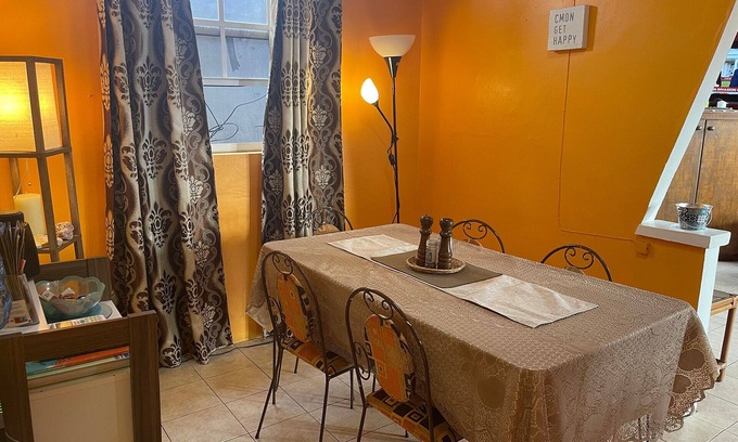 Below Rock Casa | Cosy private 3Bdr fully gated home, 10 min from Miami Beach