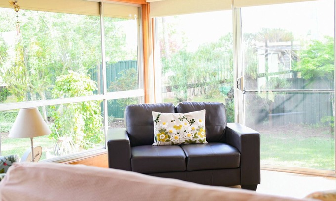 Ross Cabaña | Cosy/quiet fam friendly 3 bed cottage right in town.Great pub & historic bridge