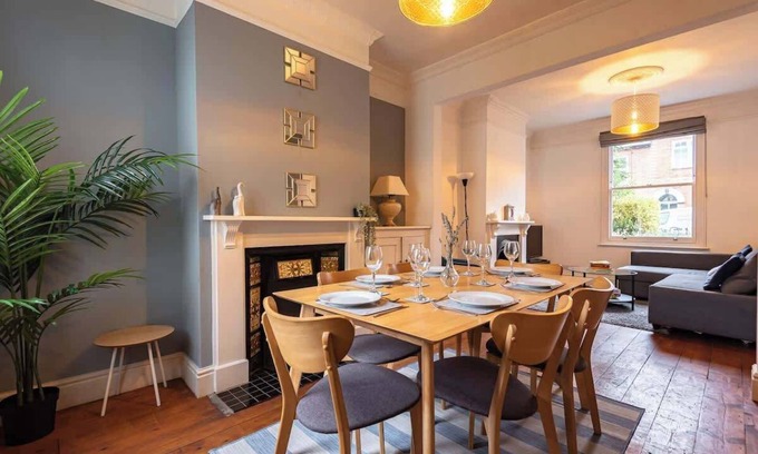Reading Casa | Cosy Reading Home - Superfast WiFi, Private Garden