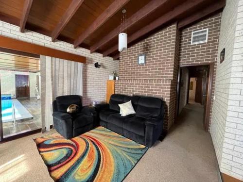 Lightning Ridge Casa | Cosy Ridge Retreat