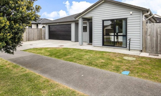 Papakura Casa | Cosy room near airport