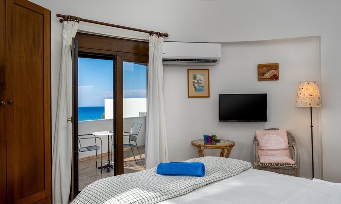 Ialyssos Apartamento | Estudios Villa Mylos, ARMONIA - con excelentes vistas al mar en Ialysos