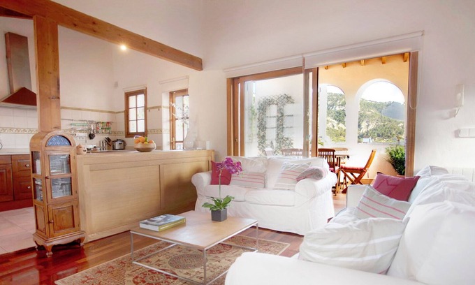 Andraitx Casa | Acogedora casa de pueblo en el corazón de Andratx con vistas a la montaña