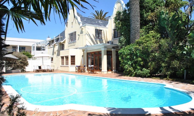 Milnerton Casa | Cotswold House
