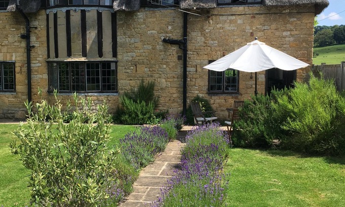 Broadway Cabaña | Cabaña cubierta con paja, los Cotswolds