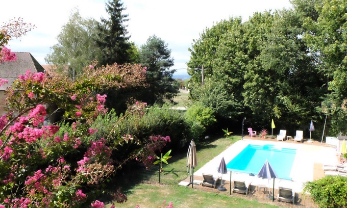 Argilly Casa | Cottage 10 people in a park with swimming pool