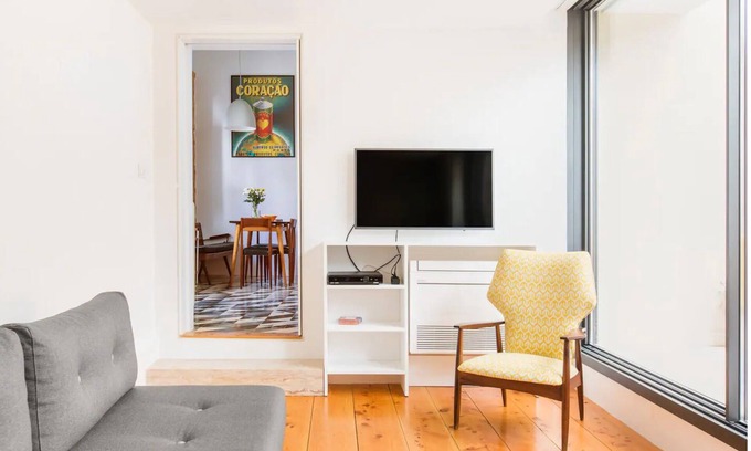 Alfama Apartamento | Bellamente restaurada cabaña en patio en el centro histórico Apt D