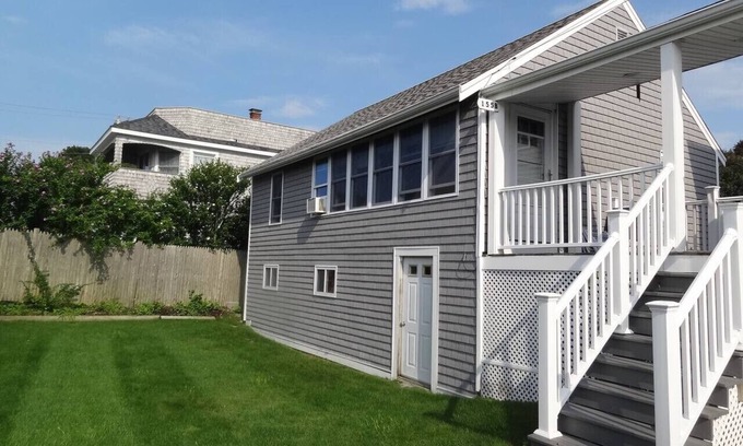 Hyannis Cabaña | Cottage | 3 Min Walk to the Beach