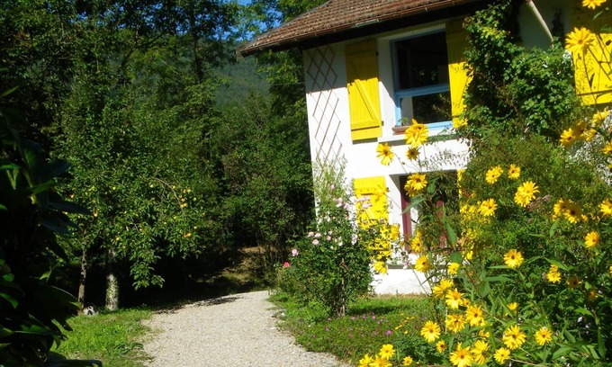 Fougax-et-Barrineuf Cabaña | Casa rural (alquiler íntegro) Aux gîtes du Rasteille para 10 personas