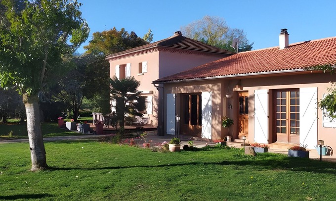 Rentieres Cabaña | Cottage 'De La Fermette Aubepines' with Shared Pool, Private Terrace and Wi-Fi