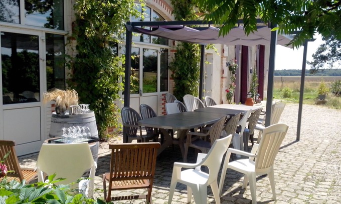 Vallieres-les-Grandes Cabaña | Casa rural en el corazón de los castillos del Loira con terraza y jardín