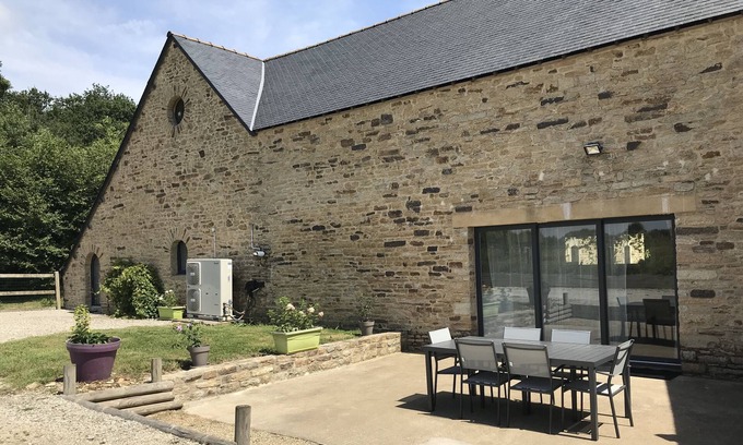 Plaudren Cabaña | Casa rural para 6 personas en una tranquila longere en el campo bretón cerca de Va