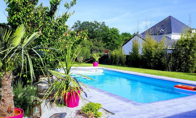 Juigne-sur-Loire Casa | casa de vacaciones en longre angevine con piscina