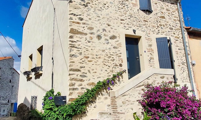 Montesquieu-des-Alberes Casa | Cottage Le Micocoulier entre mar y montaña