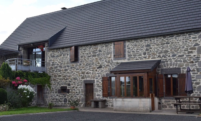 Saint-Sauves-d'Auvergne Cabaña | casa 60 m2 en zona tranquila cerca de la Bourboule monte dore /