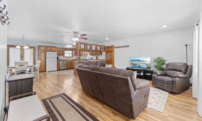 Orrville Cabaña | Cottage in Amish Country