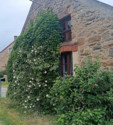 Le Rousset-Marizy Casa | Cottage in Burgund