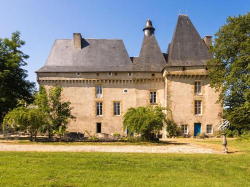 Chalais Casa | Cottage in Chaleix near Forest & Lake