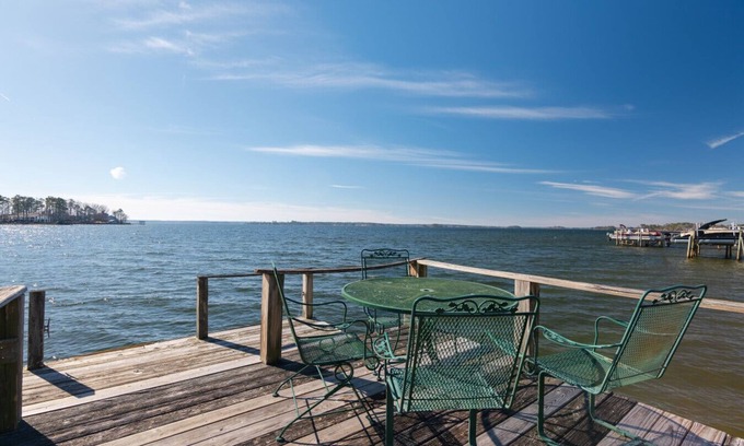 Chapin Casa | Cottage in Chapin with a view of the Twin Islands