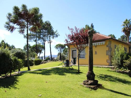 Santa Comba Casa | Cottage in Santa Comba with Pool