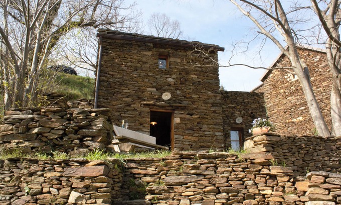 Dompnac Cabina | Sud Ardèche Refugio inusual Parque regional sur de Cevennes Sur de Francia
