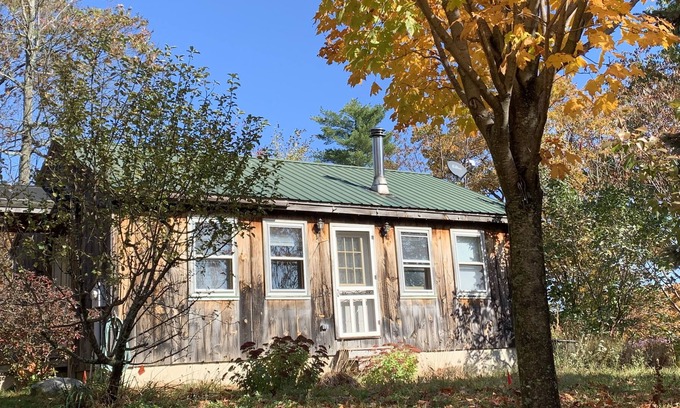Temple Cabaña | Cottage Country Escapada