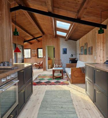 Melby Casa | Cottage Near Hald Beach With Large Garden